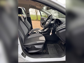 Used Ford Focus 2012 for sale - 76657876: Photo