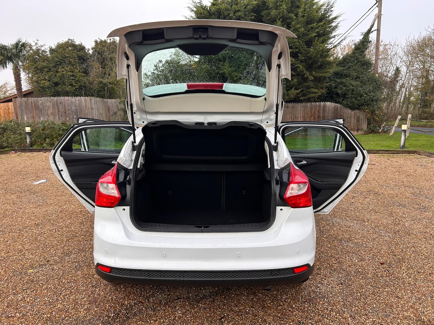 Used Ford Focus 2012 for sale - 76657876: Photo 31