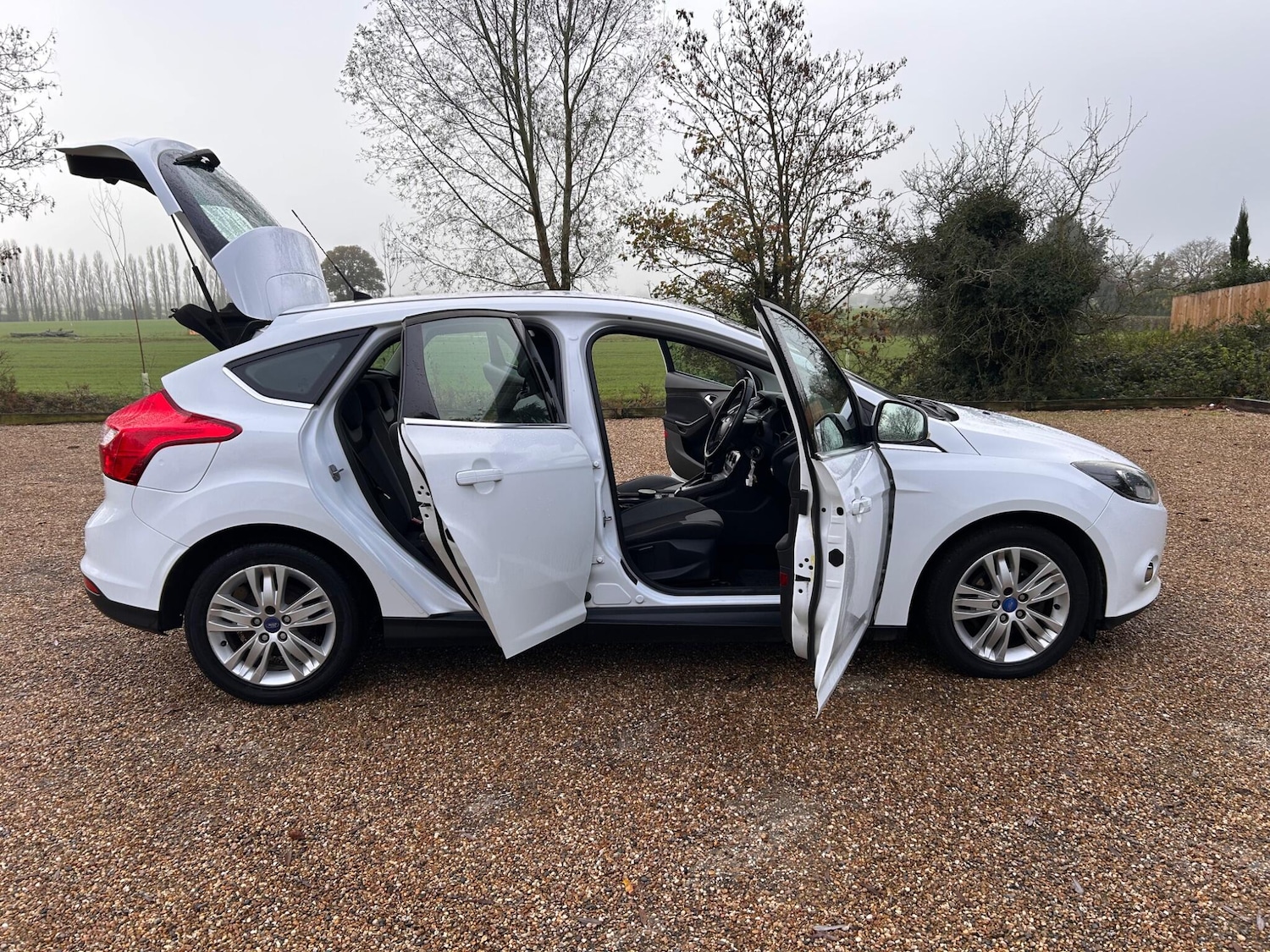 Used Ford Focus 2012 for sale - 76657876: Photo 32