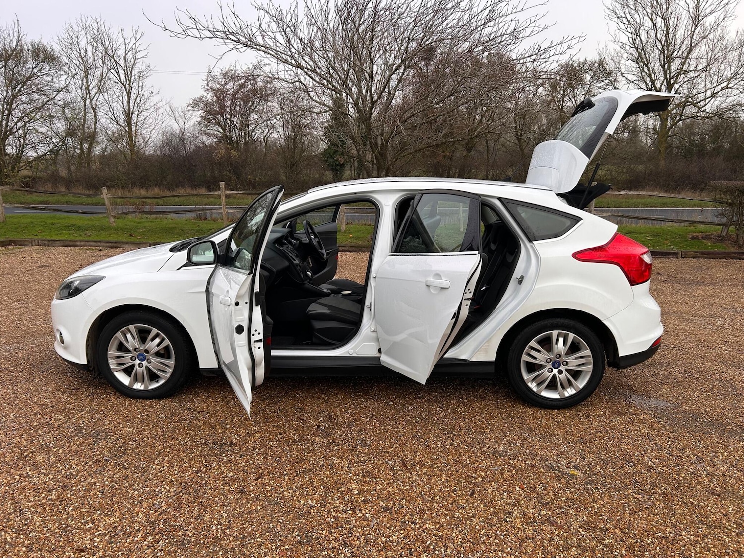 Used Ford Focus 2012 for sale - 76657876: Photo 34