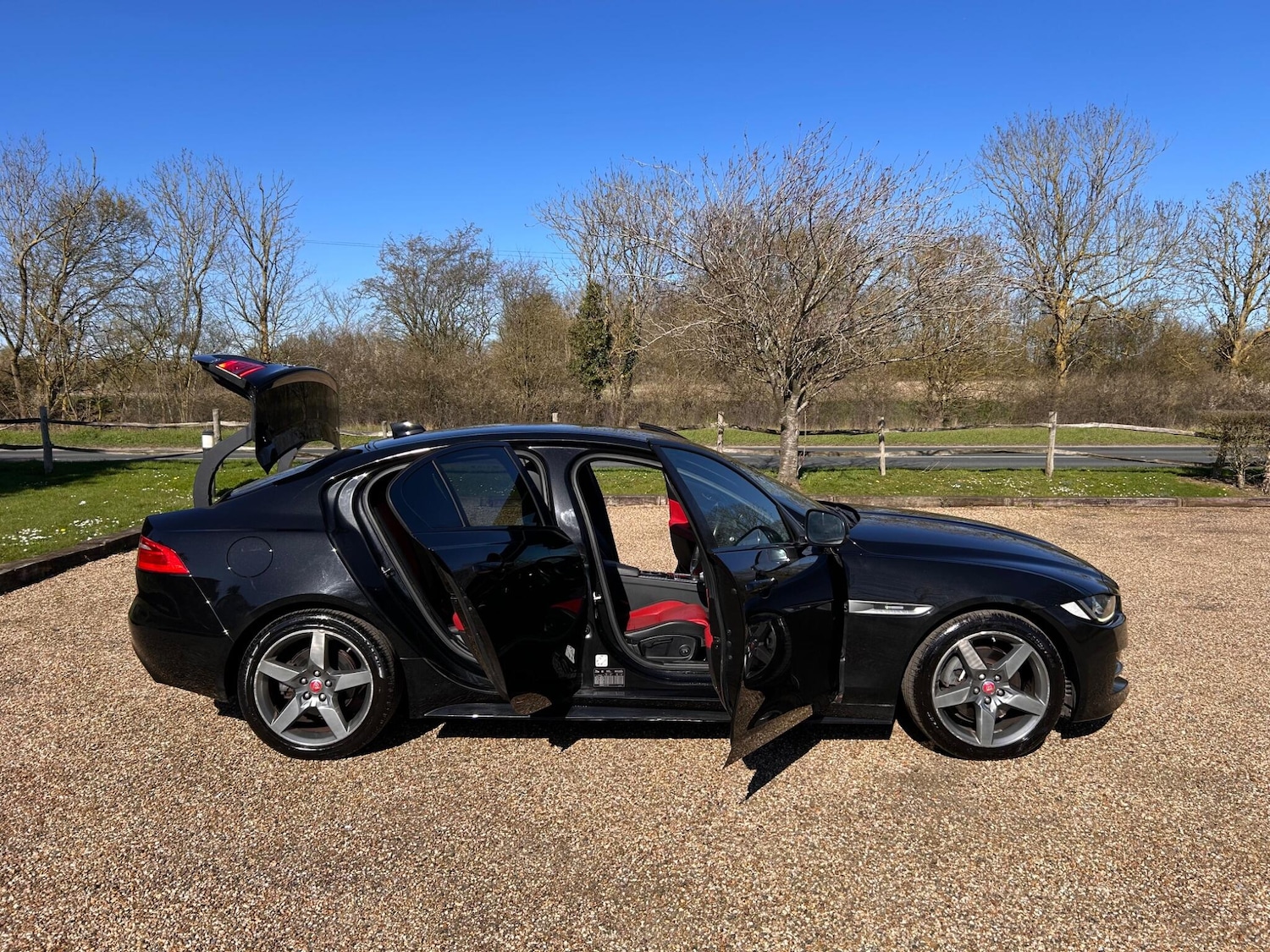 Used Jaguar XE 2016 for sale - 77978130: Photo 28