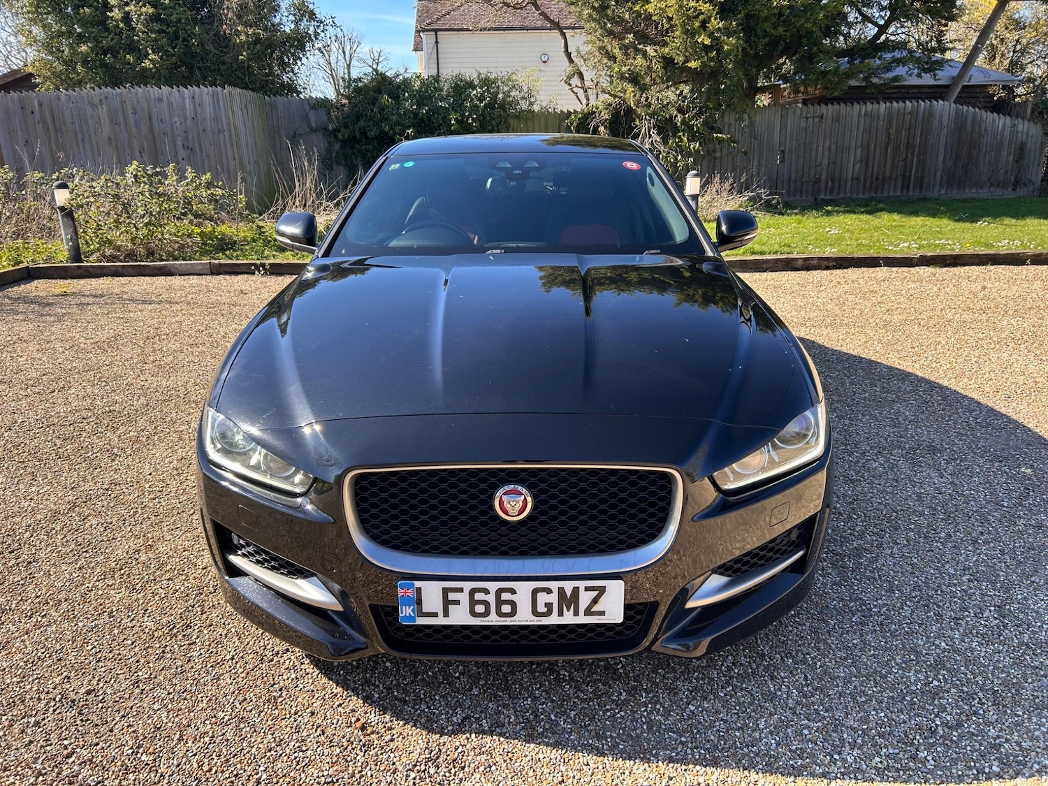 Used Jaguar XE 2016 for sale - 77978130: Photo 4