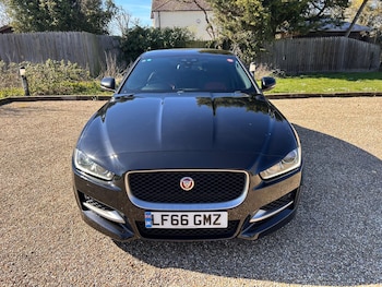 Used Jaguar XE 2016 for sale - 77978130: Photo