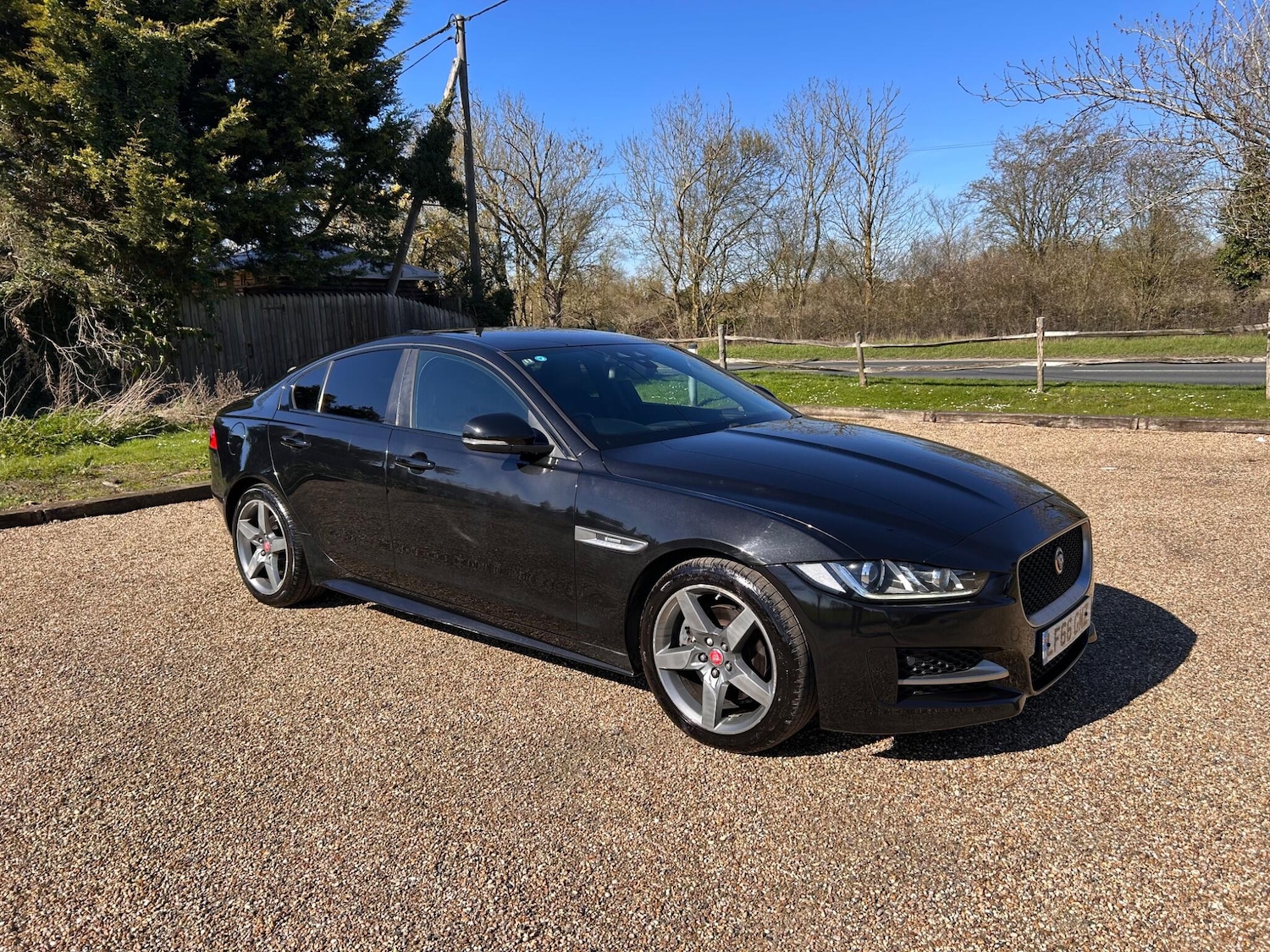 Used Jaguar XE 2016 for sale - 77978130: Photo 7