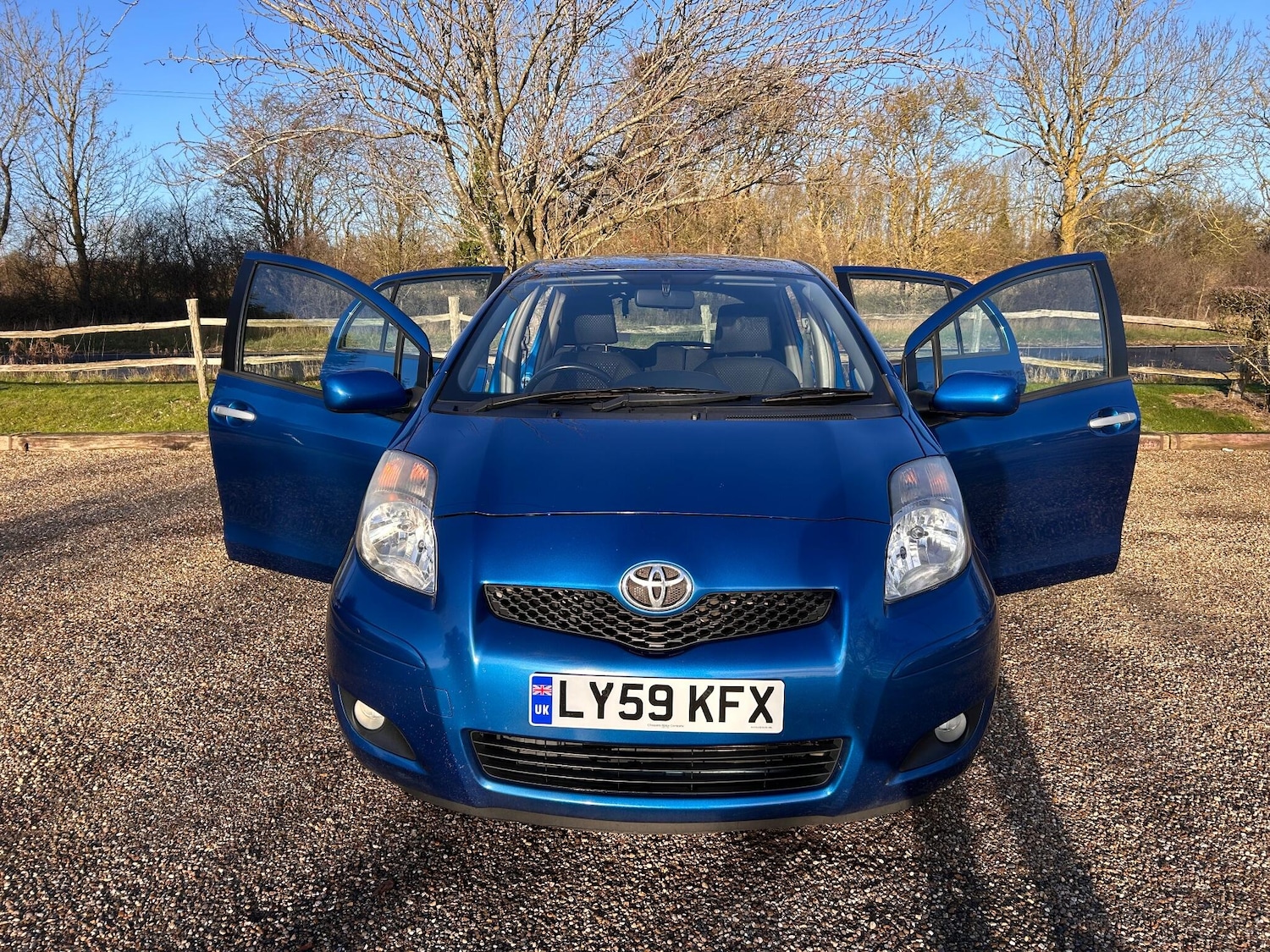 Used Toyota Yaris 2010 for sale - 77549661: Photo 23