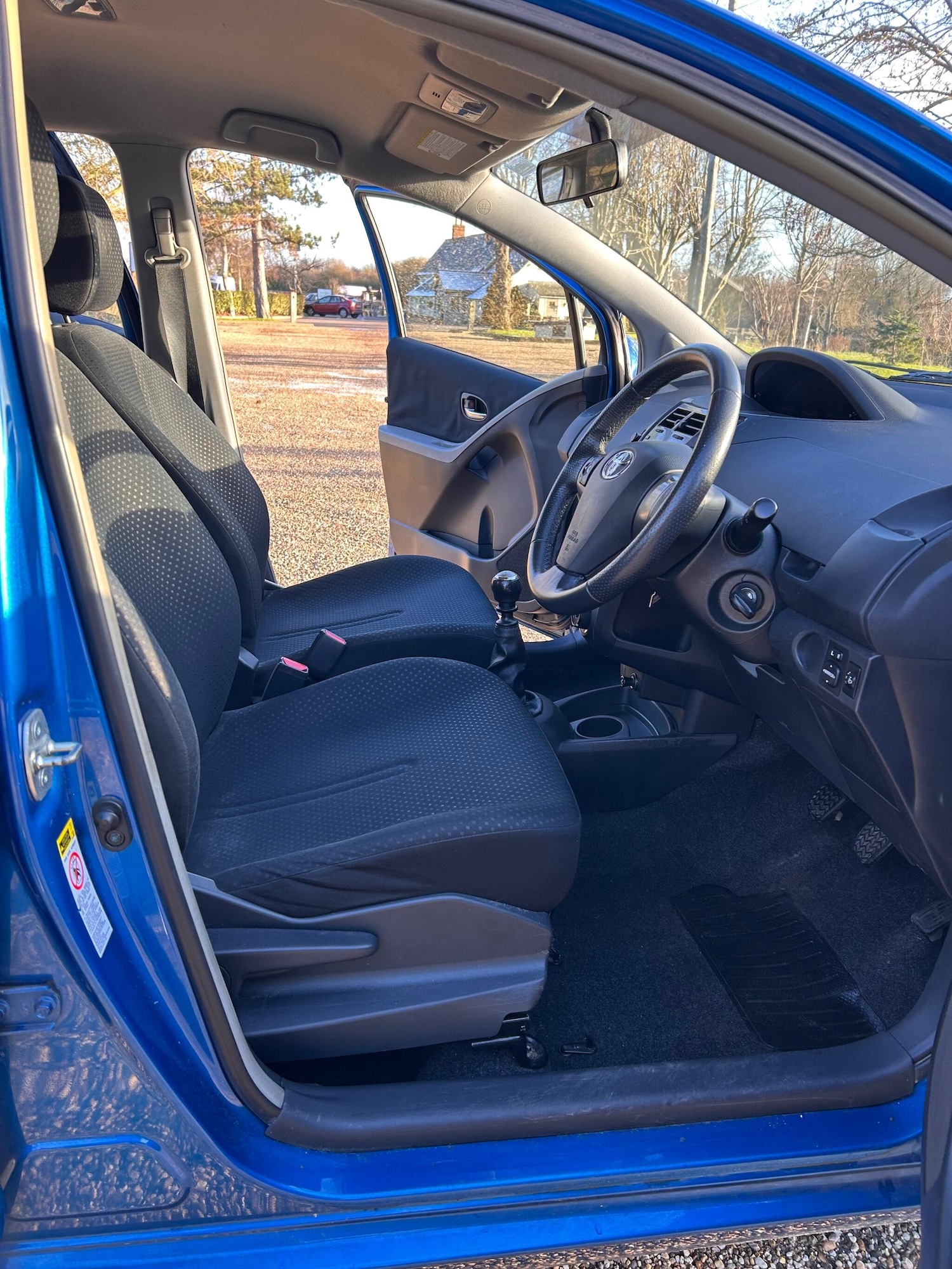 Used Toyota Yaris 2010 for sale - 77549661: Photo 31