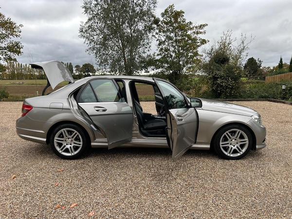 Used Mercedes-Benz C Class 2008 for sale - 76260242: Photo 32