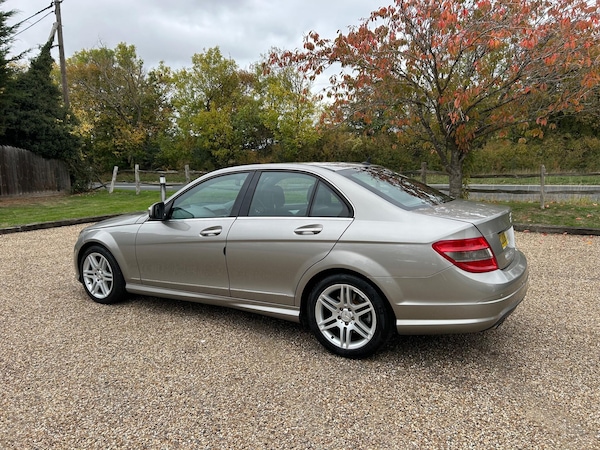 Used Mercedes-Benz C Class 2008 for sale - 76260242: Photo 3