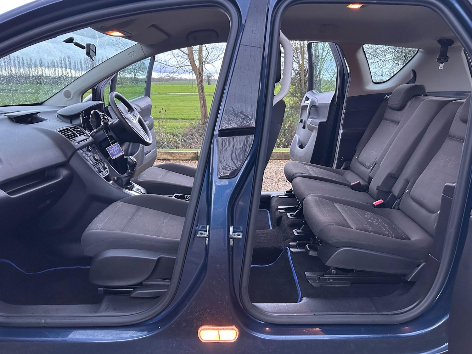 Used Vauxhall Meriva 2013 for sale - 77625264: Photo 31