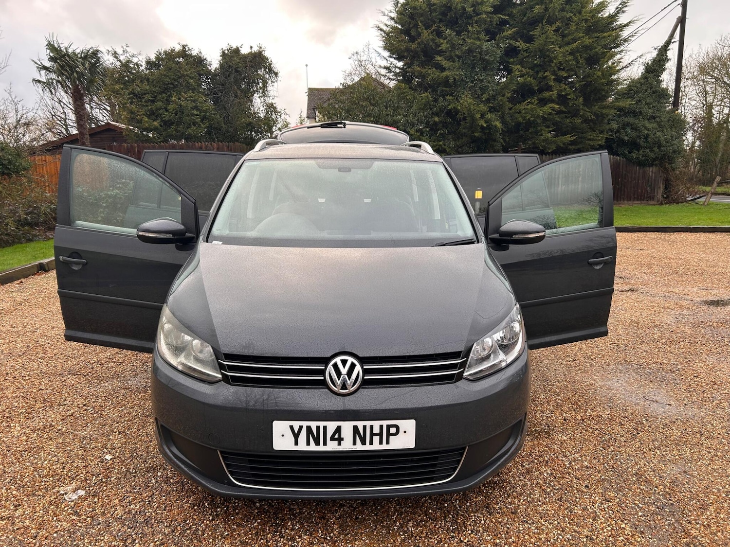 Used Volkswagen Touran 2014 for sale - 77549334: Photo 24