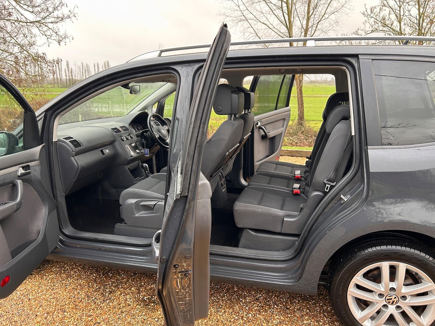 Used Volkswagen Touran 2014 for sale - 77549334: Photo 27