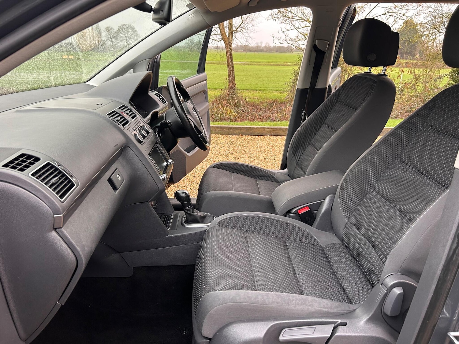 Used Volkswagen Touran 2014 for sale - 77549334: Photo 3