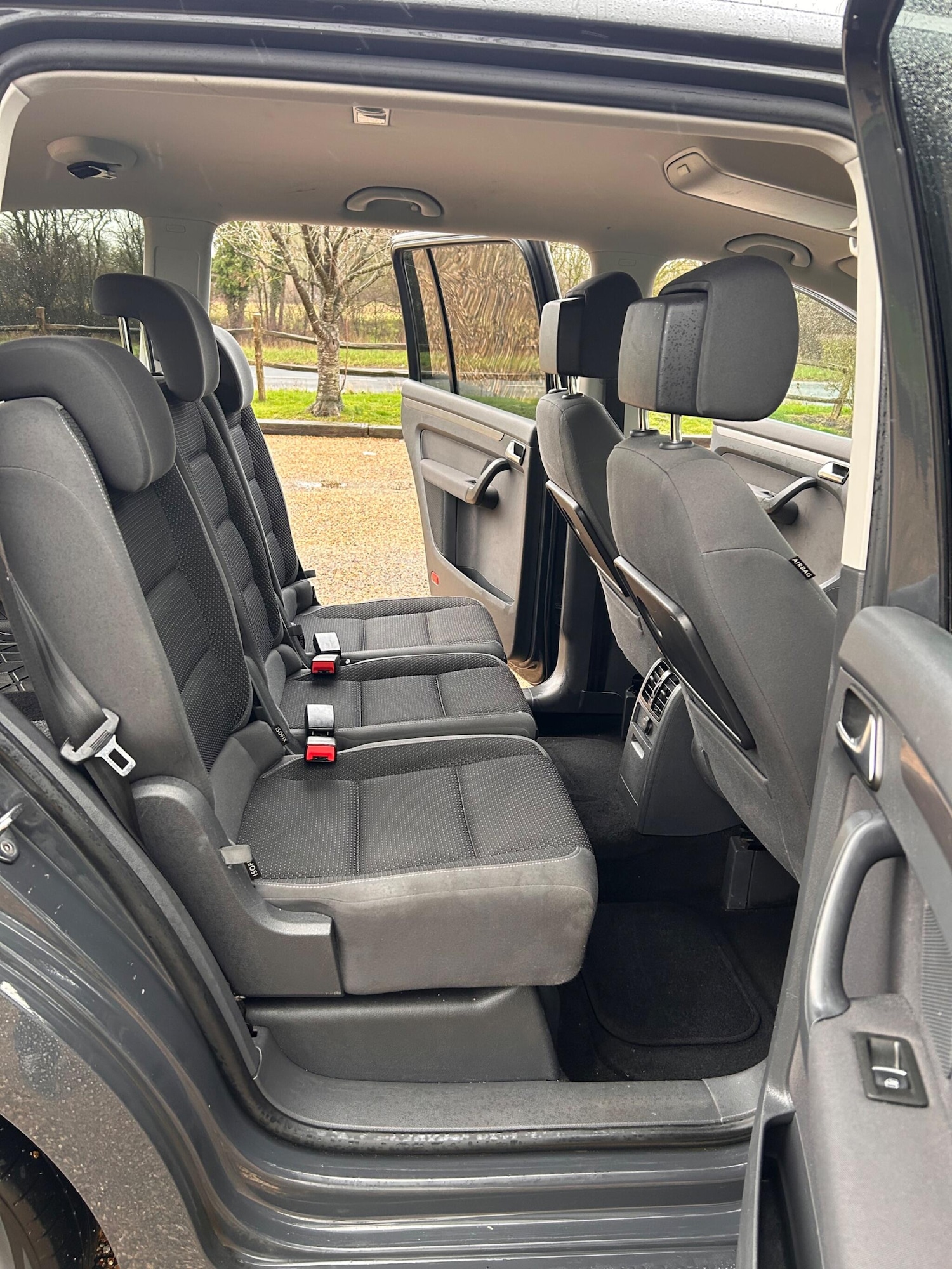 Used Volkswagen Touran 2014 for sale - 77549334: Photo 34