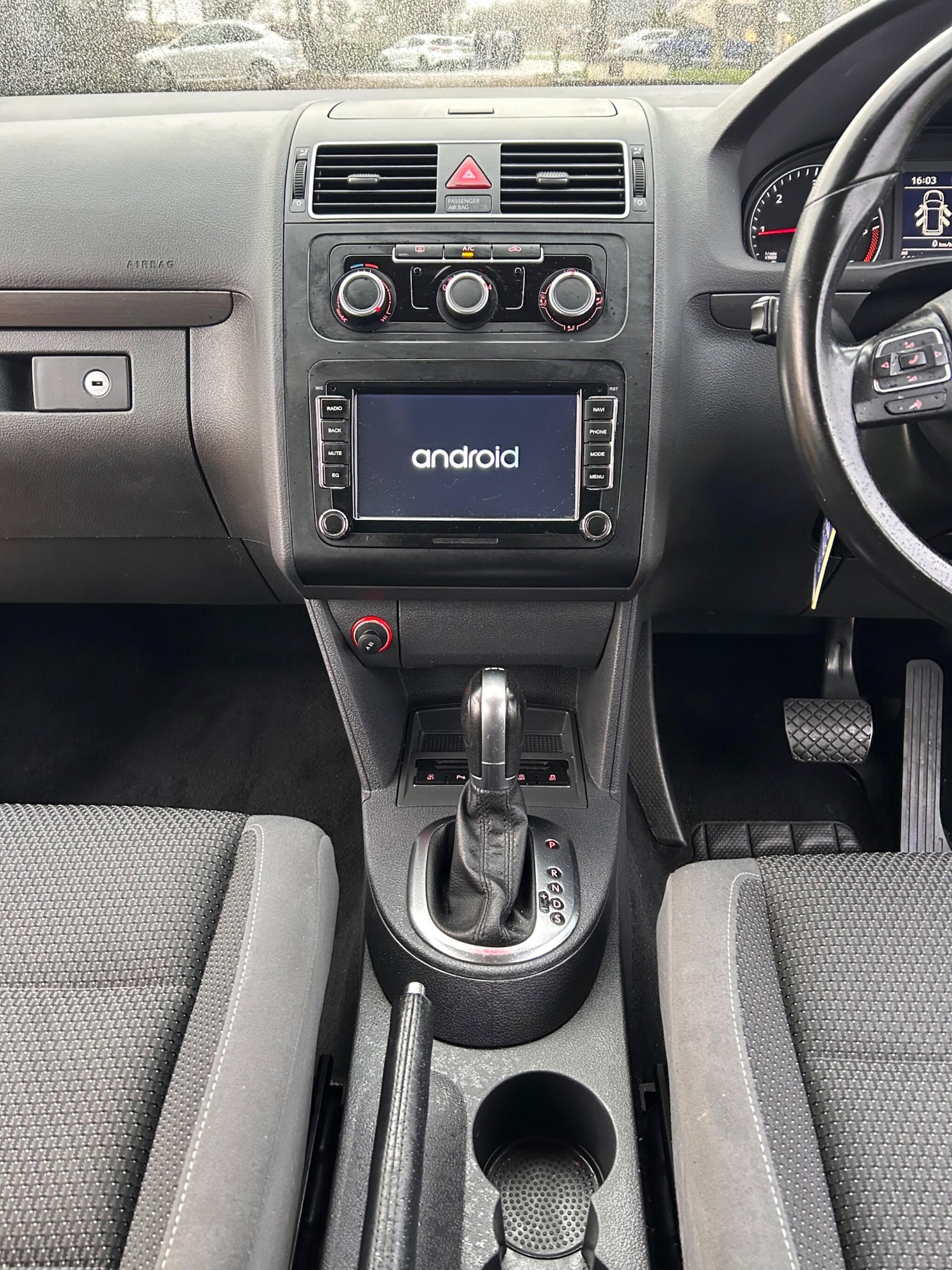 Used Volkswagen Touran 2014 for sale - 77549334: Photo 43