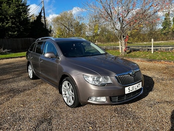 (11) - 1.8 TSI Elegance DSG Euro 5 5dr