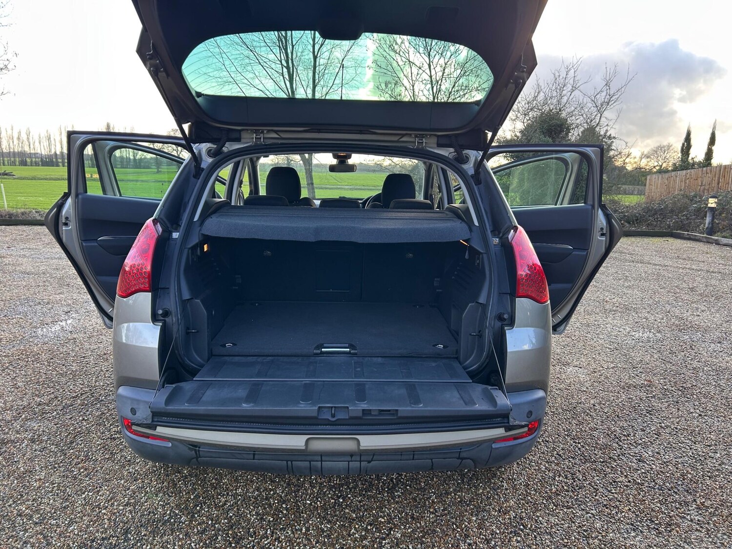 Used Peugeot 3008 2011 for sale - 77358556: Photo 25