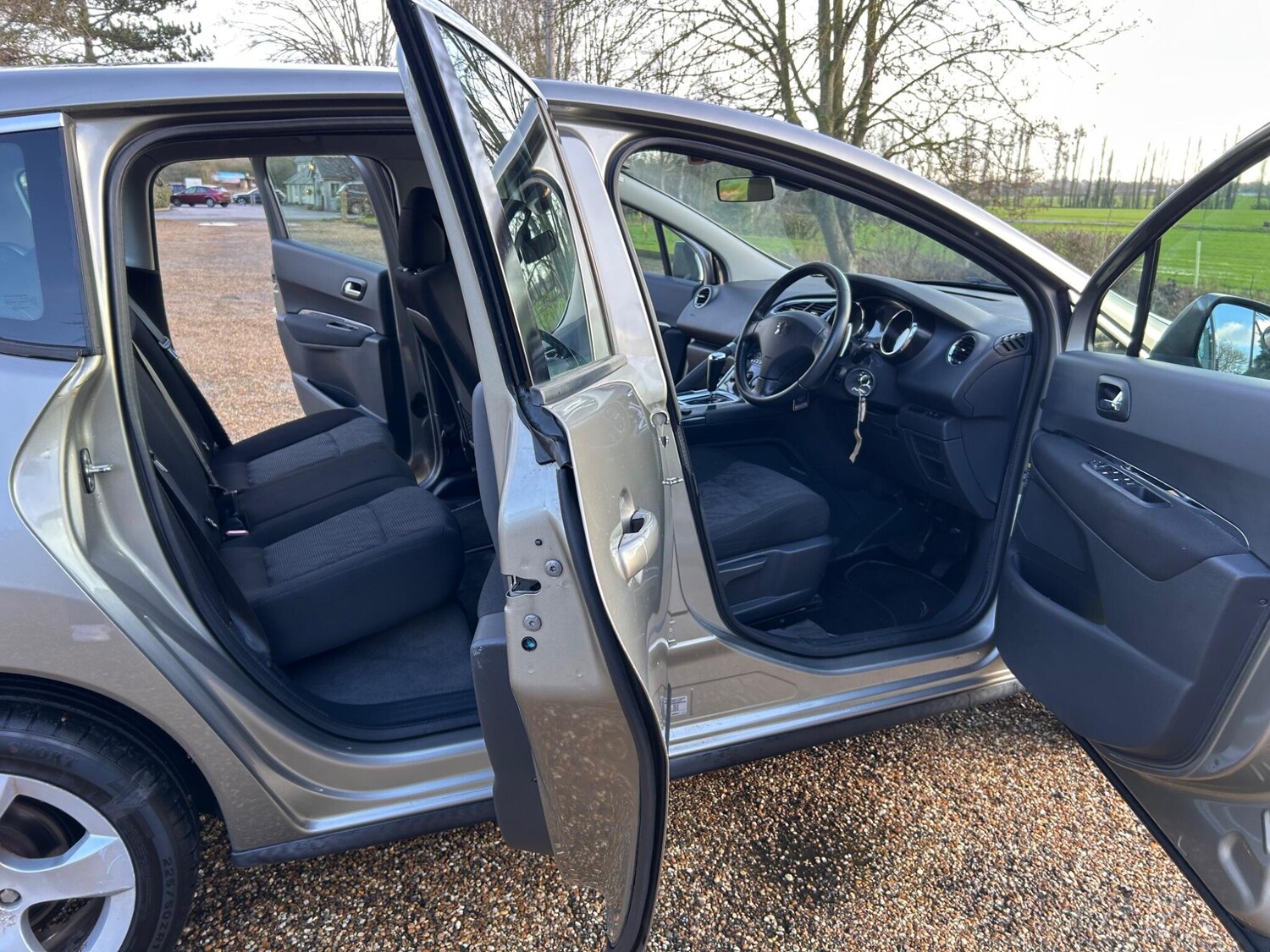 Used Peugeot 3008 2011 for sale - 77358556: Photo 26