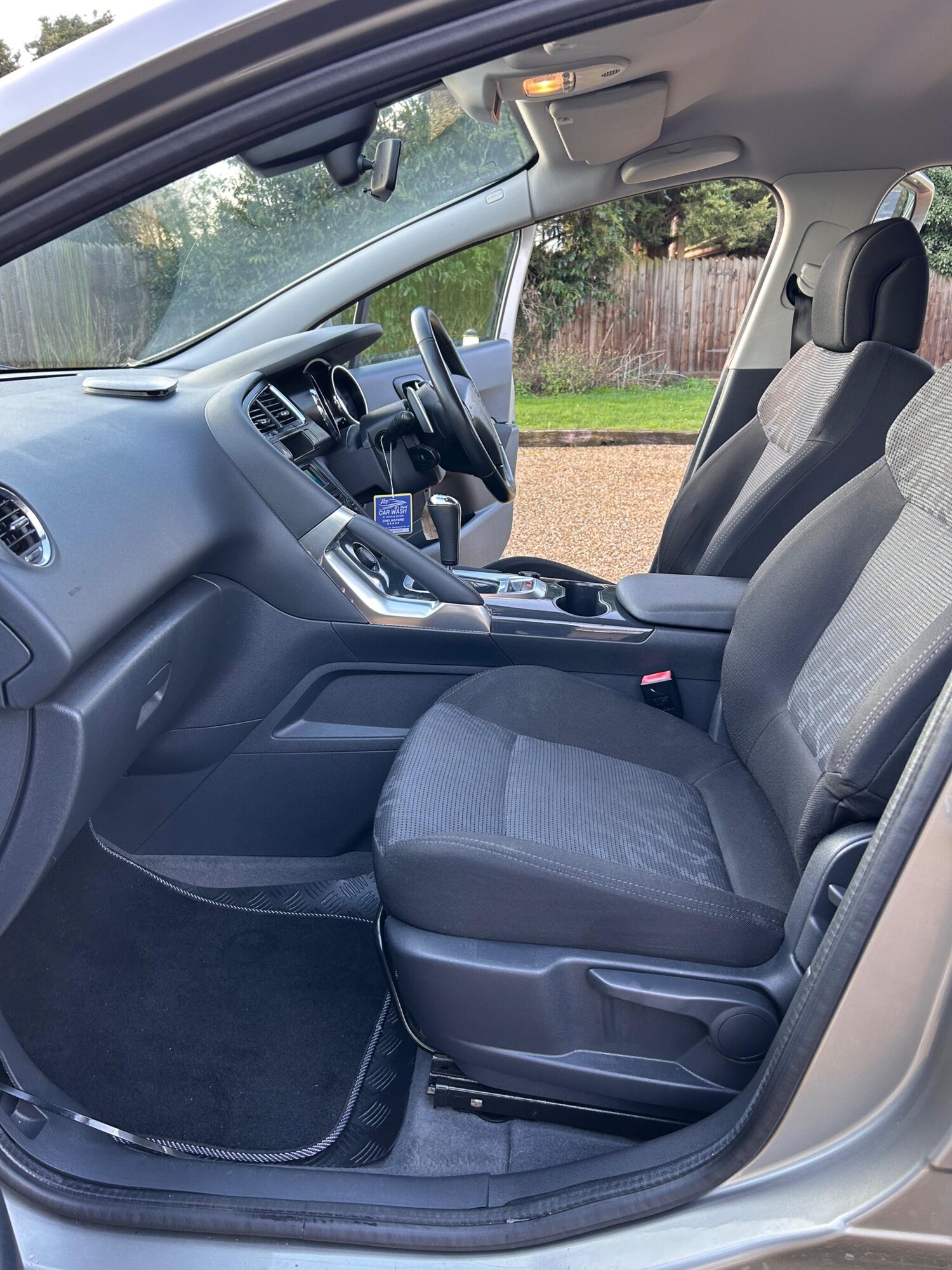 Used Peugeot 3008 2011 for sale - 77358556: Photo 28