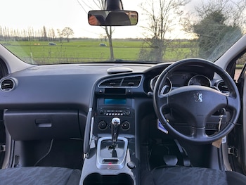 Used Peugeot 3008 2011 for sale - 77358556: Photo