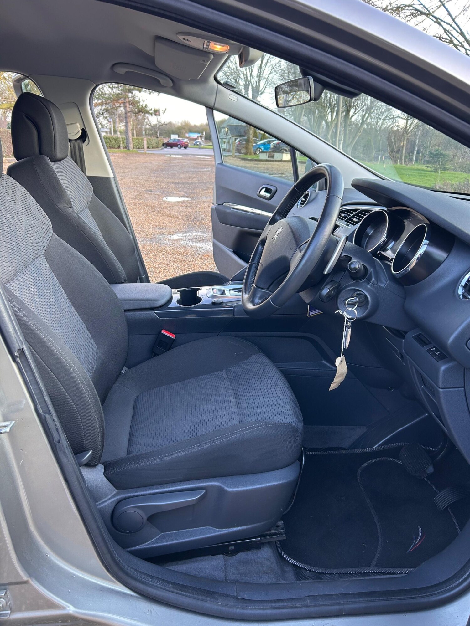 Used Peugeot 3008 2011 for sale - 77358556: Photo 33