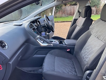 Used Peugeot 3008 2011 for sale - 77358556: Photo