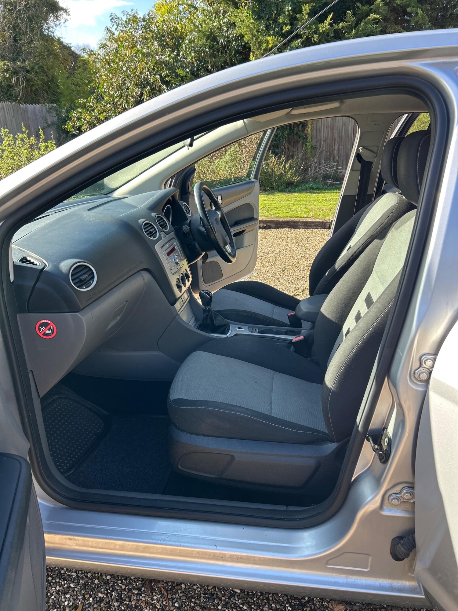 Used Ford Focus 2010 for sale - 76348741: Photo 26