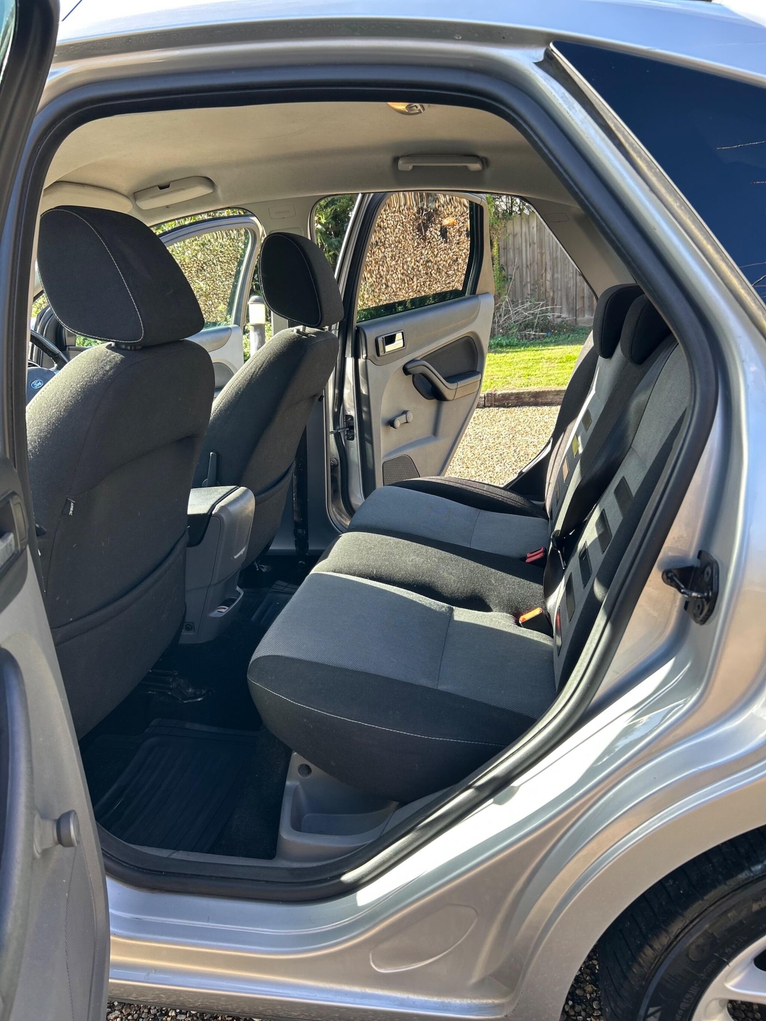 Used Ford Focus 2010 for sale - 76348741: Photo 28