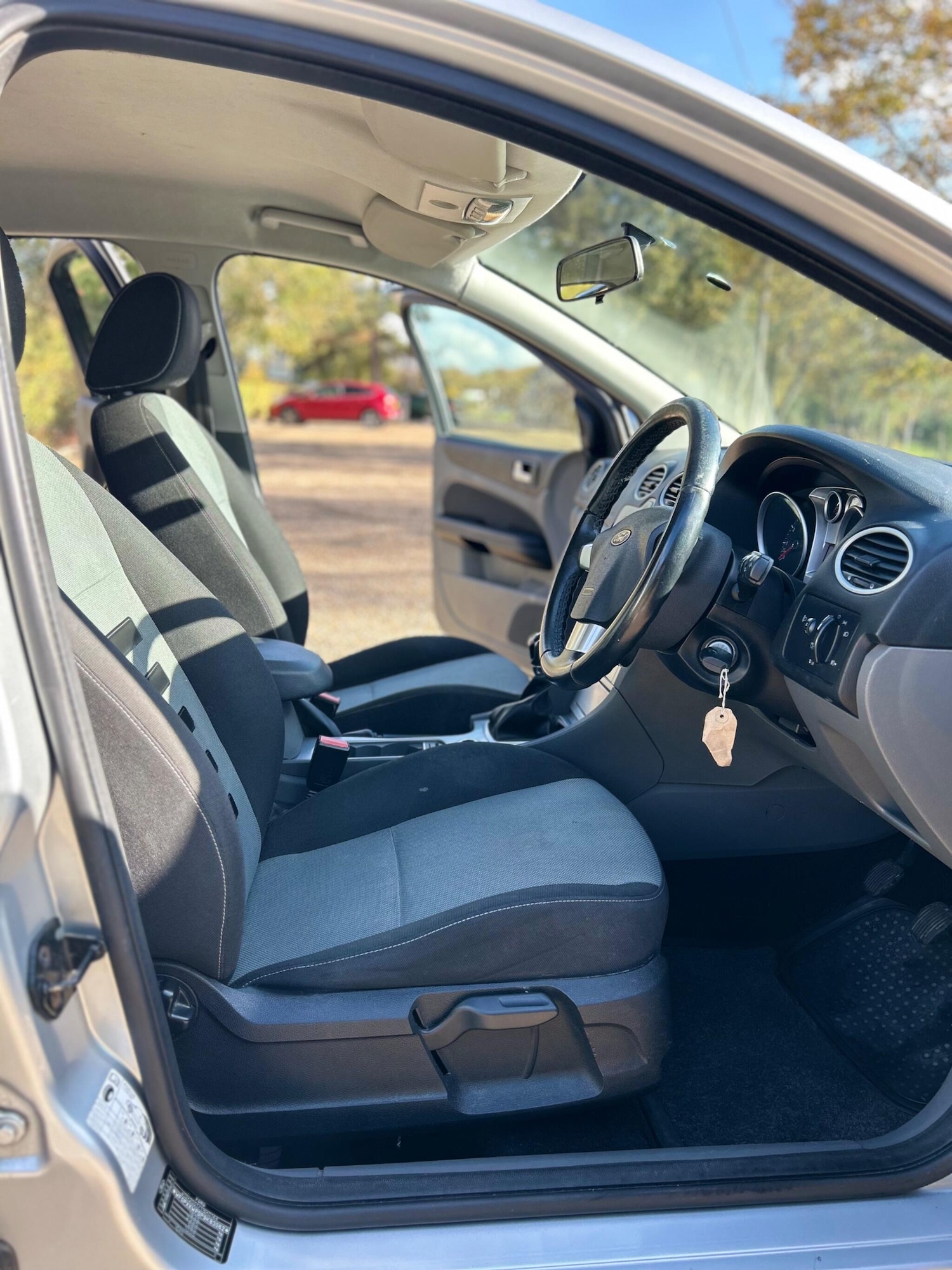 Used Ford Focus 2010 for sale - 76348741: Photo 30