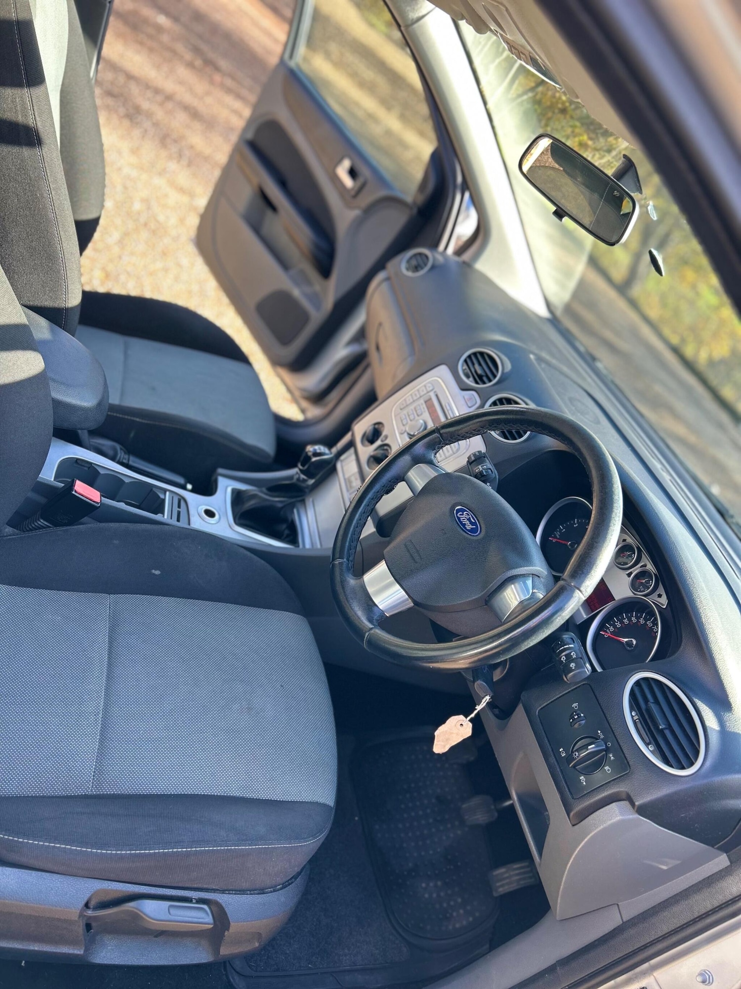 Used Ford Focus 2010 for sale - 76348741: Photo 31
