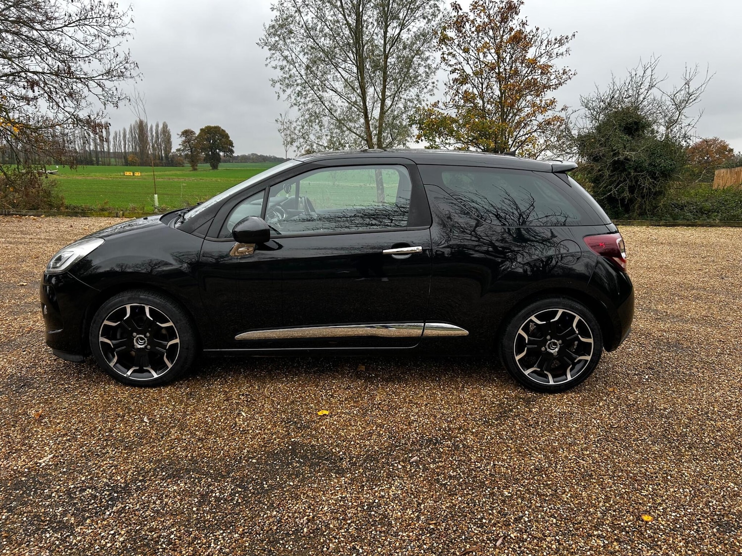 Used Citroen DS3 2015 for sale - 76512683: Photo 22