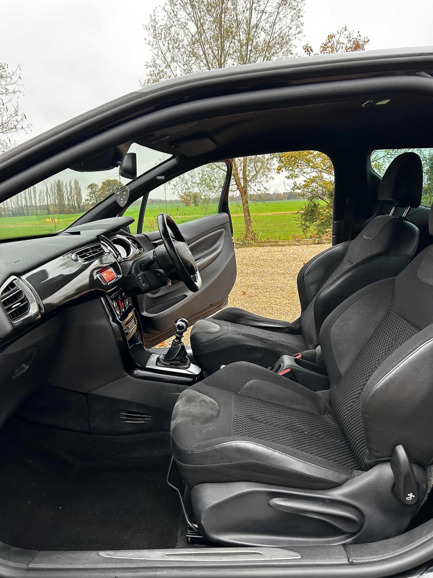 Used Citroen DS3 2015 for sale - 76512683: Photo 34