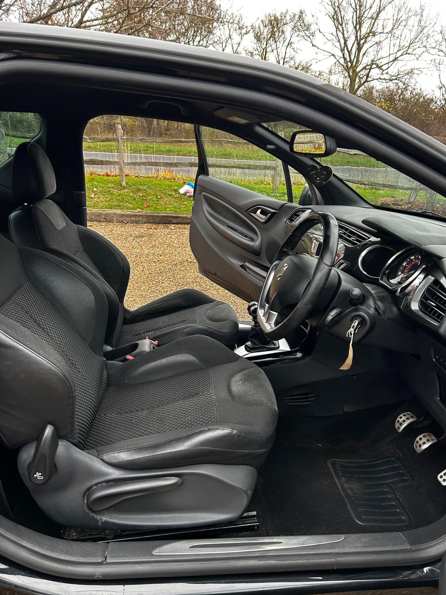 Used Citroen DS3 2015 for sale - 76512683: Photo 37