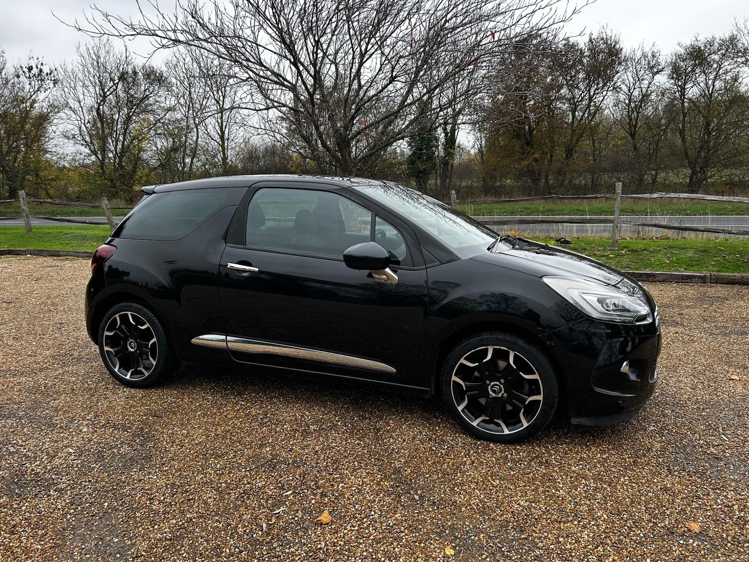 Used Citroen DS3 2015 for sale - 76512683: Photo 9