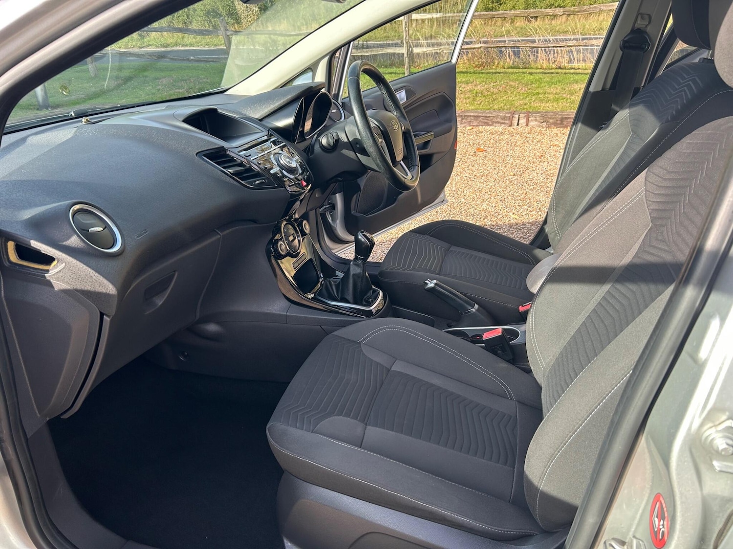 Used Ford Fiesta 2014 for sale - 77174910: Photo 37