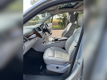 Used Mercedes-Benz M-Class 2012 for sale - 75949725: Photo