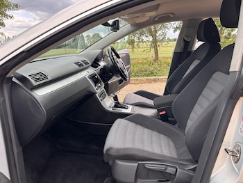 Used Volkswagen Passat 2010 for sale - 78822847: Photo
