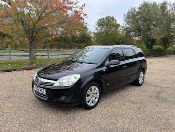 Vauxhall - Astra