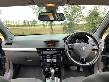 Used Vauxhall Astra 2008 for sale - 76251259: Photo 2