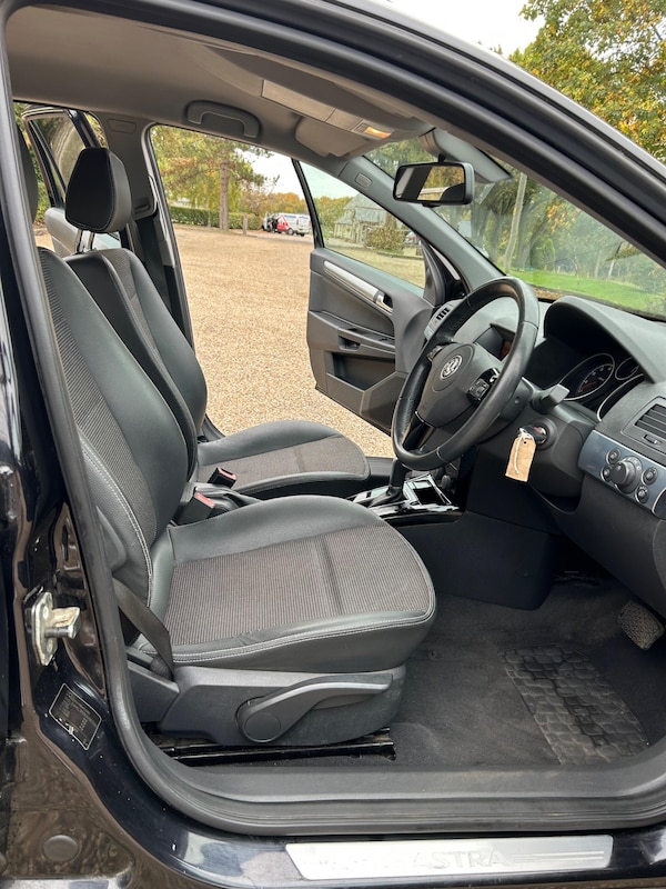 Used Vauxhall Astra 2008 for sale - 76251259: Photo 37