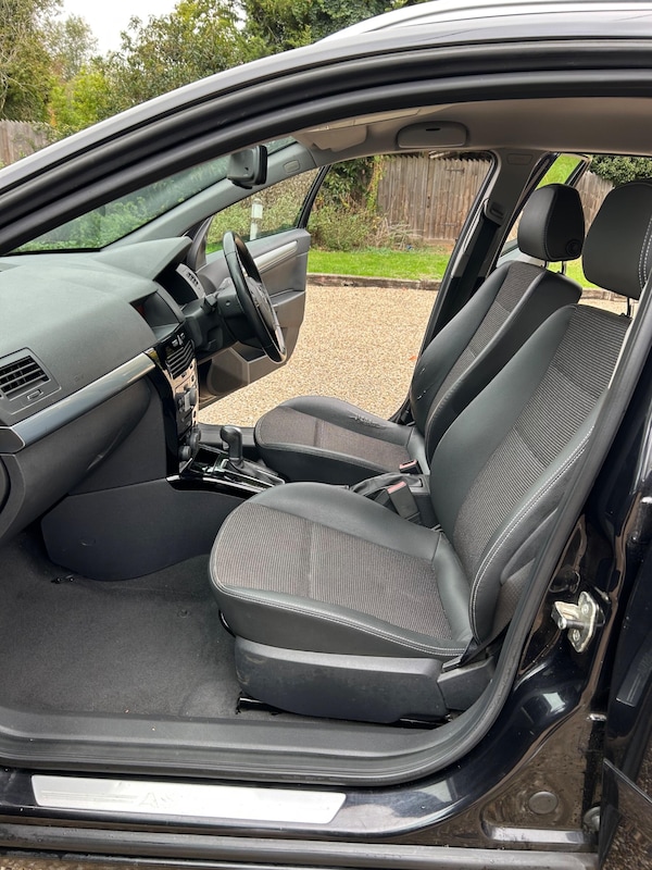 Used Vauxhall Astra 2008 for sale - 76251259: Photo 3