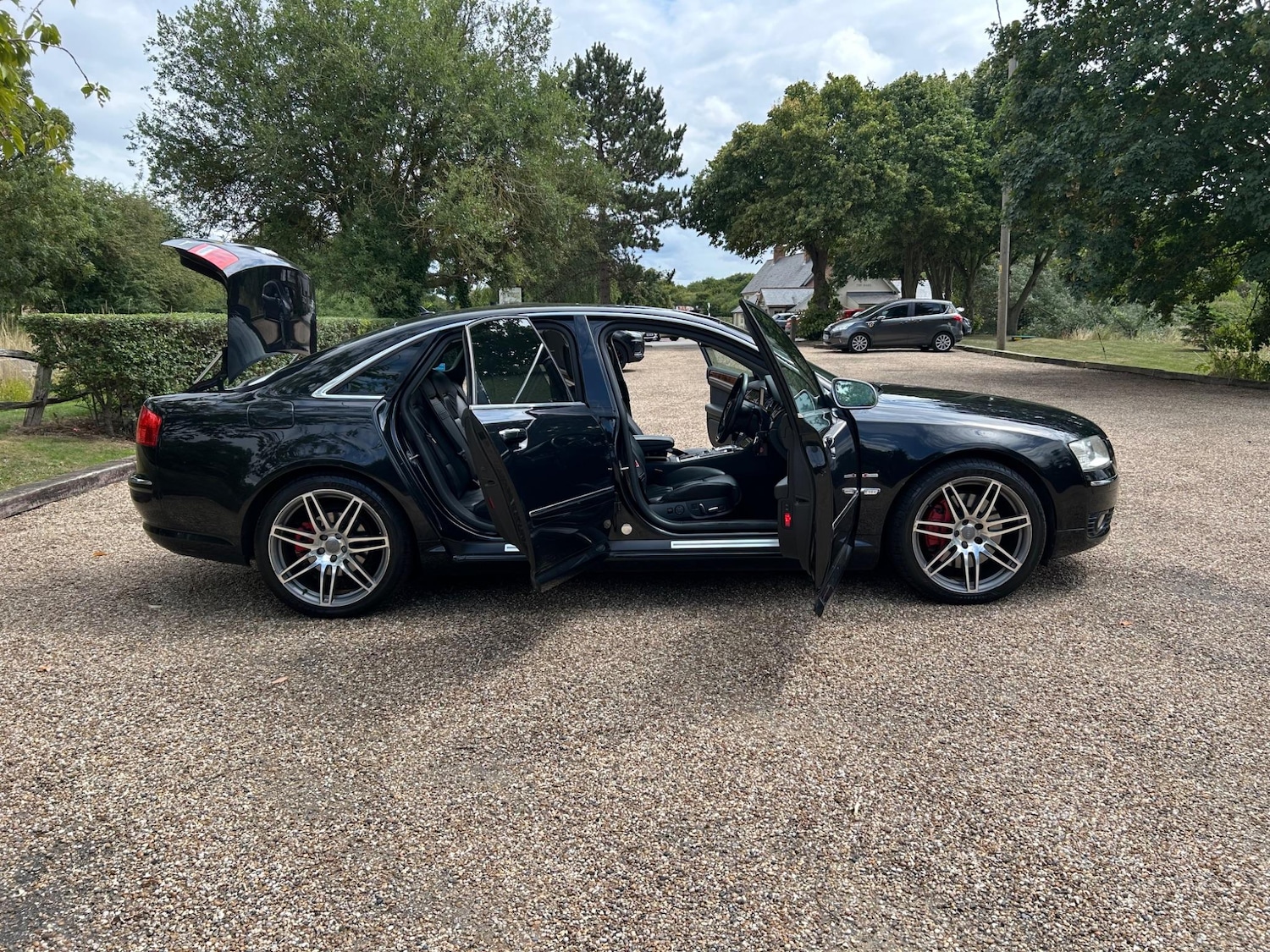 Vehicle 33