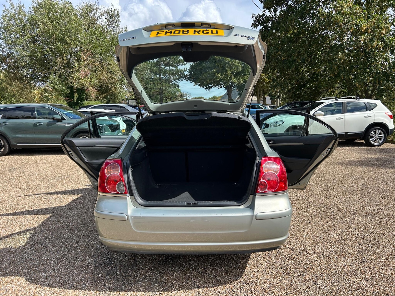 Used Toyota Avensis 2008 for sale - 77549887: Photo 28