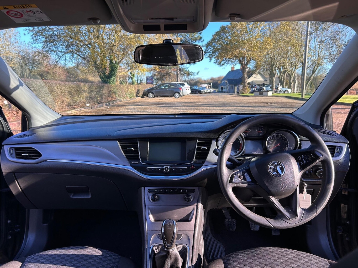 Used Vauxhall Astra 2016 for sale - 77174924: Photo 2