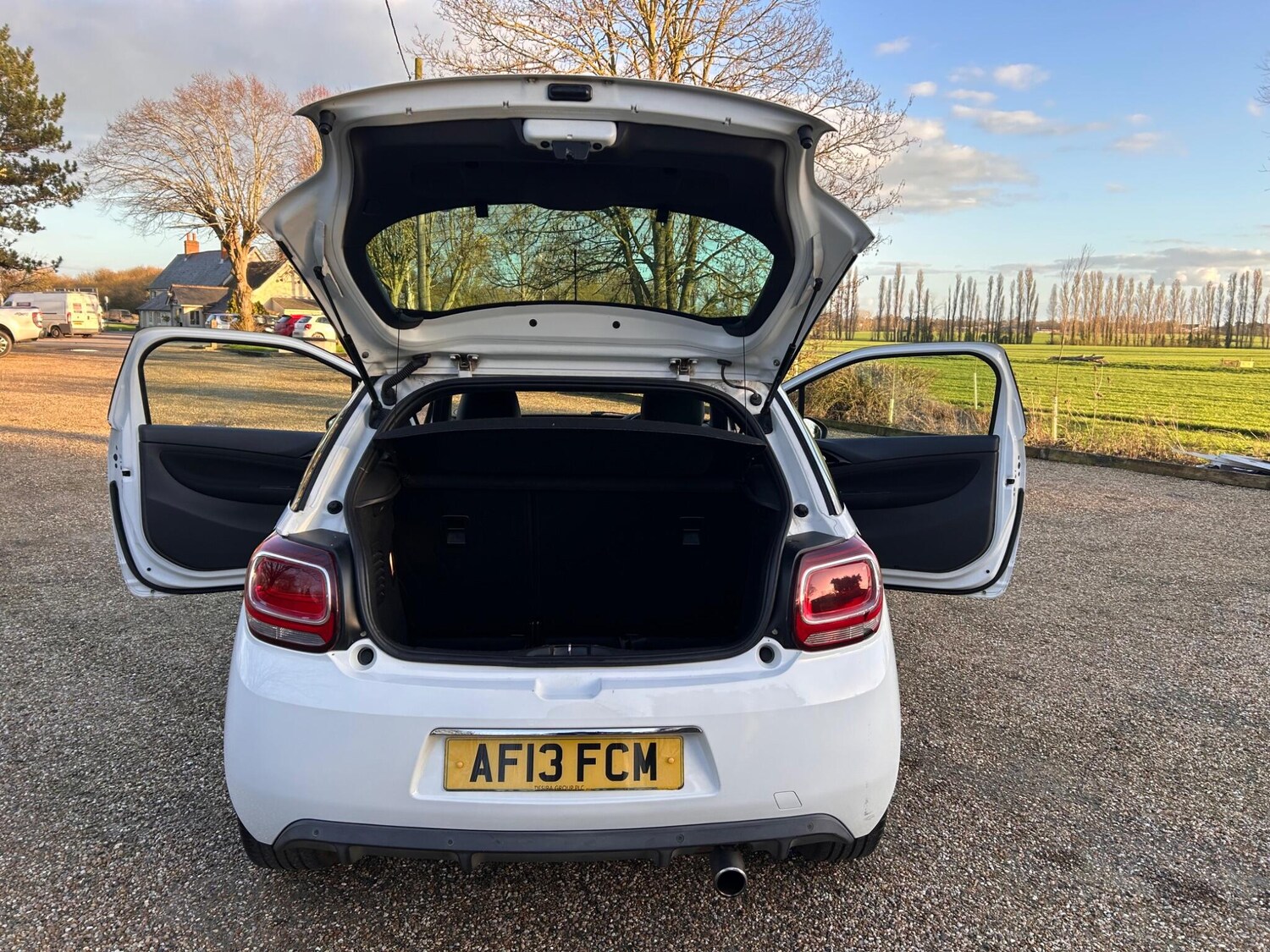 Used Citroen DS3 2013 for sale - 77839628: Photo 28