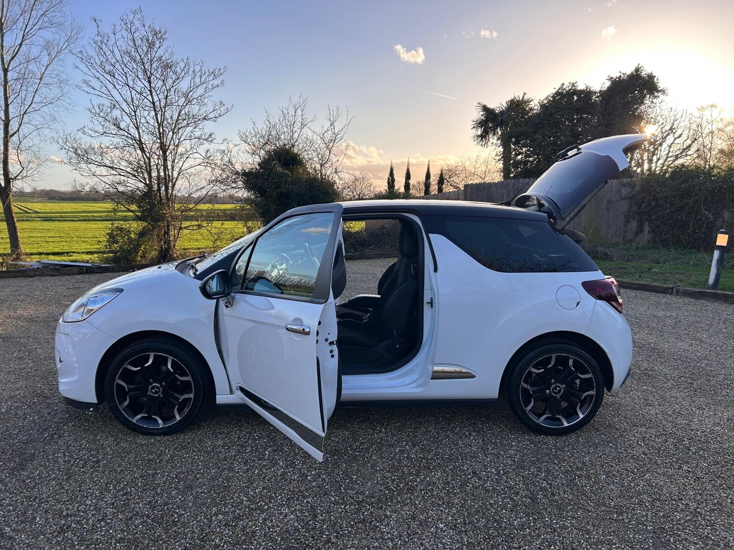 Used Citroen DS3 2013 for sale - 77839628: Photo 30