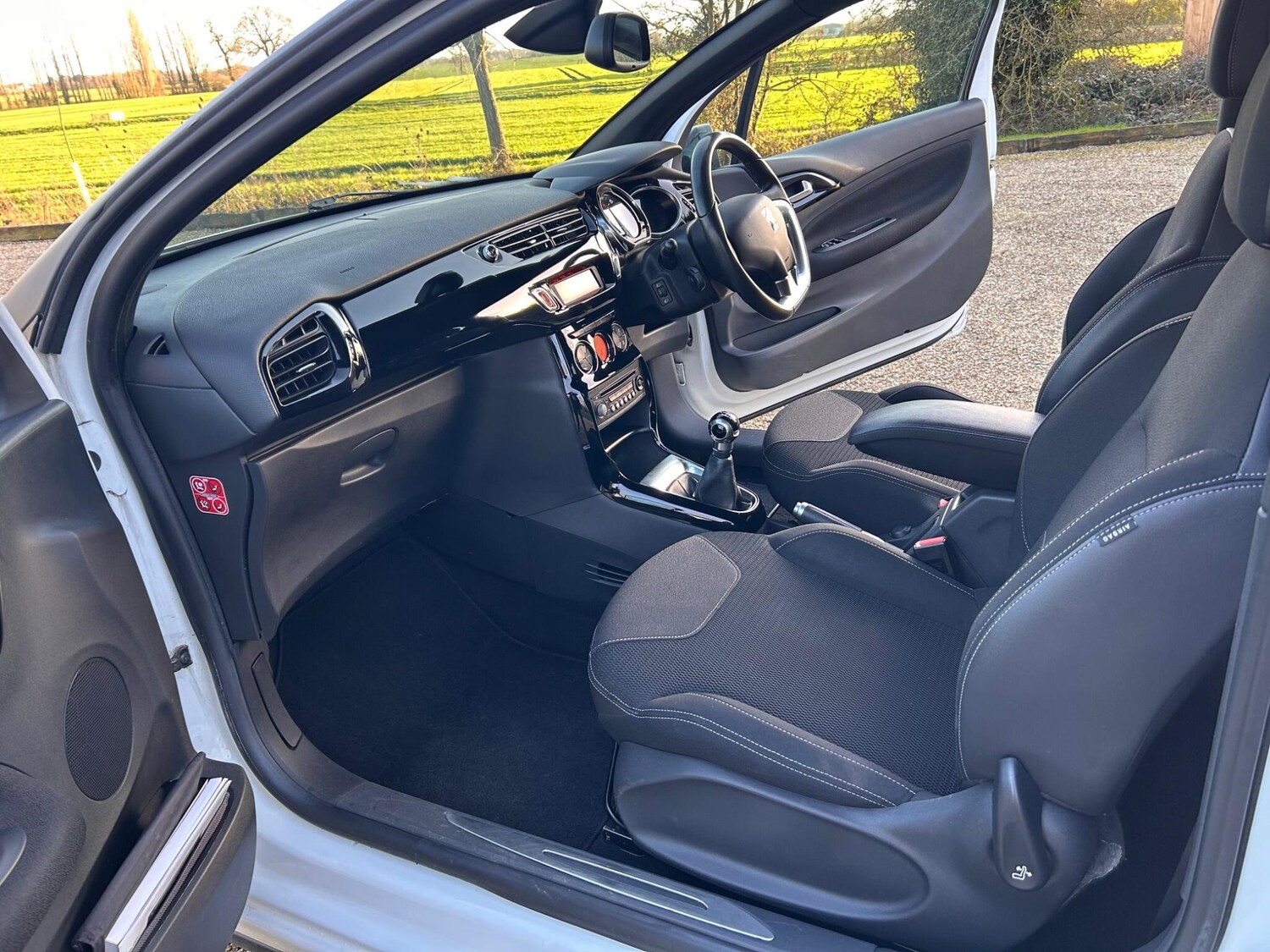 Used Citroen DS3 2013 for sale - 77839628: Photo 31