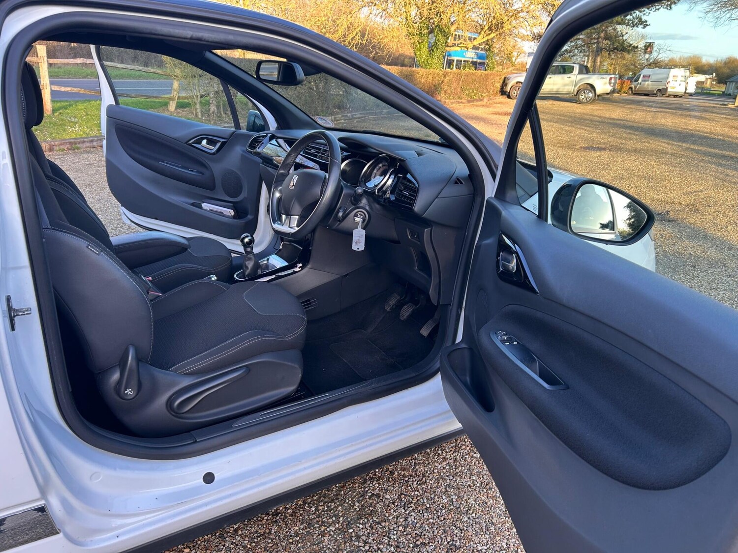 Used Citroen DS3 2013 for sale - 77839628: Photo 34