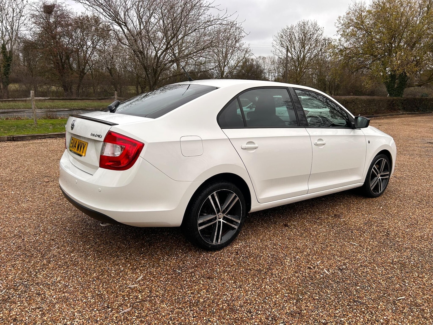 Used Skoda Rapid 2014 for sale - 76727533: Photo 11