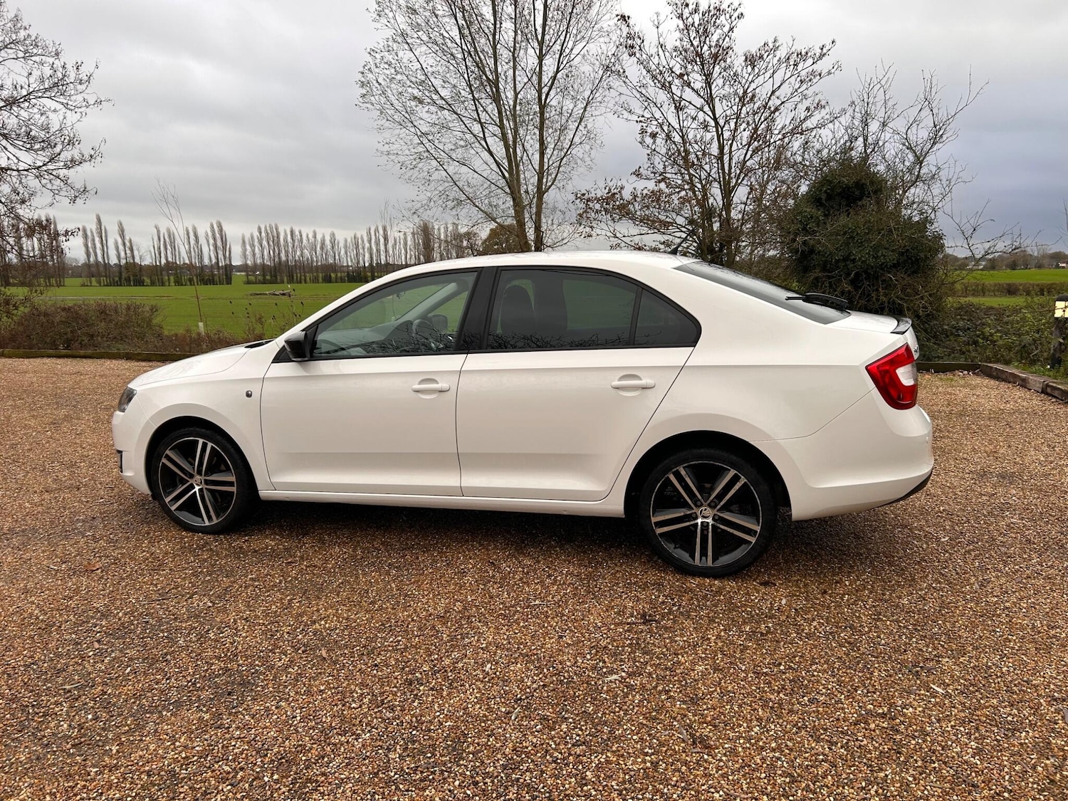 Used Skoda Rapid 2014 for sale - 76727533: Photo 21