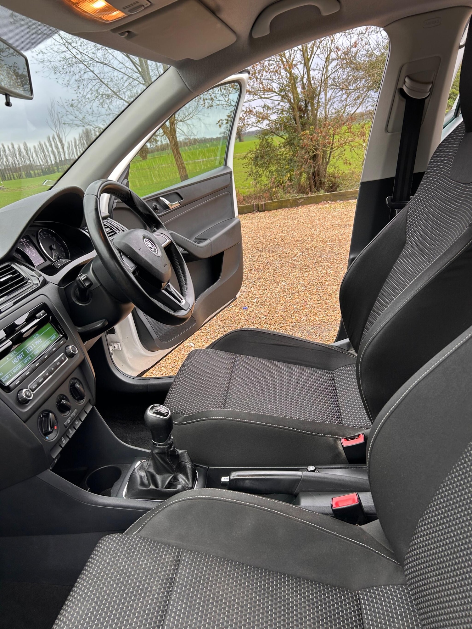 Used Skoda Rapid 2014 for sale - 76727533: Photo 35